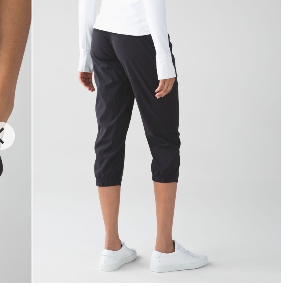 Lululemon Studio Crop II Size 6
